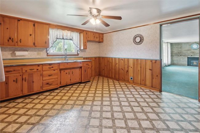 410 Blackhawk Rd, House other with 3 bedrooms, 2 bathrooms and 3 parking in Chippewa Twp PA | Image 9