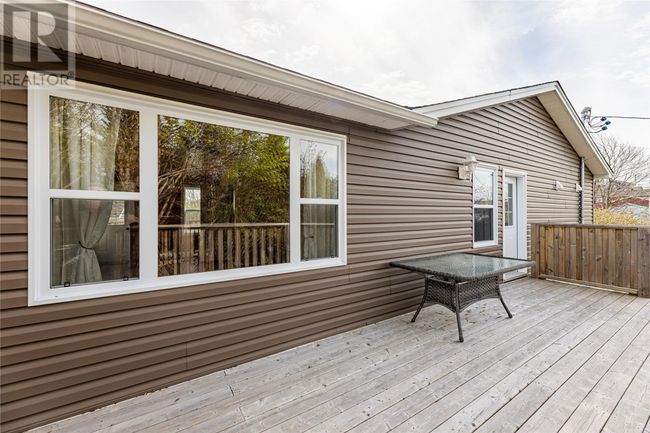 16 Reginalds Pl, Home with 4 bedrooms, 3 bathrooms and null parking in Conception Bay South NL | Image 8