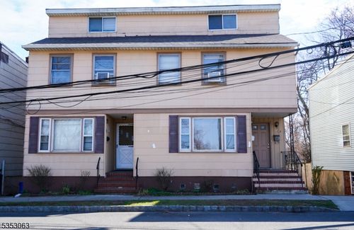 174 W Main St, Bound Brook, NJ, 08805-1956 | Card Image