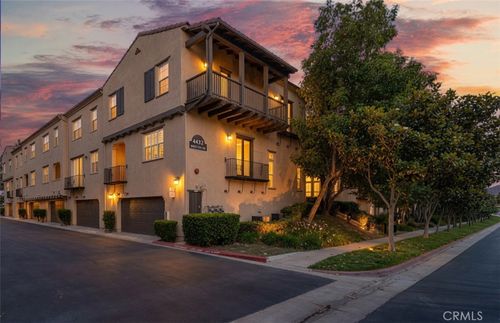 101-4432 Owens St, Corona, CA, 92883-0829 | Card Image
