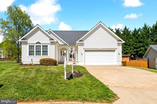 7587 Myers Ct, WARRENTON, VA, 20187-4378 | Card Image