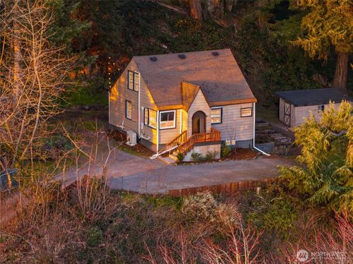 2183 Ne 3rd Ave, Camas, WA, 98607-1707 | Card Image