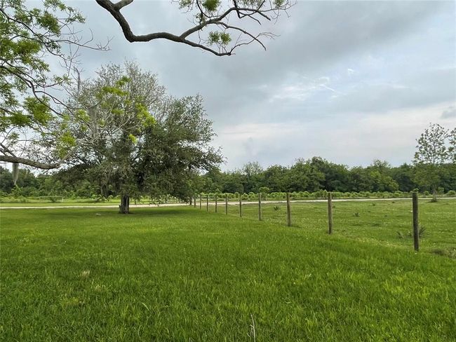 3295 Fm 524 Rd, House other with 3 bedrooms, 3 bathrooms and 2 parking in Sweeny TX | Image 8