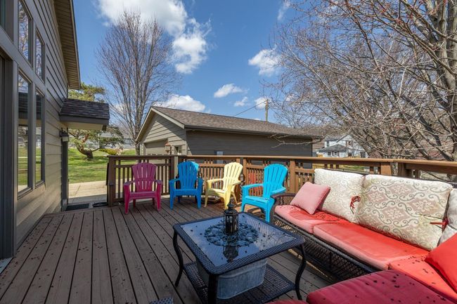 Deck | Image 39