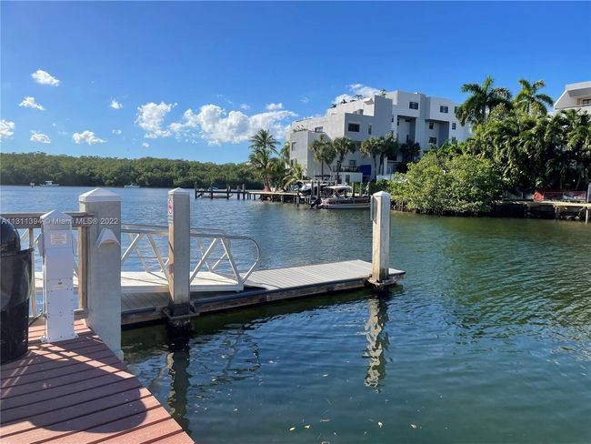 331 - 400 Kings Point Dr, Condo with 0 bedrooms, 1 bathrooms and null parking in Sunny Isles Beach FL | Image 5