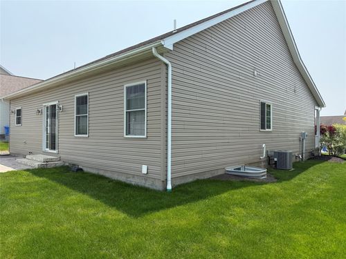 34-2880 Cardinal Dr, Erie, PA, 16509-8032 | Card Image