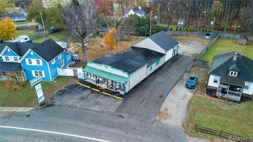27996 Waltz Rd, New Boston, MI, 48164-9321 | Card Image