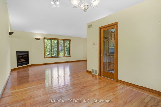 22139 Beauchamps Dr, House other with 6 bedrooms, 3 bathrooms and 10 parking in North Lancaster ON | Image 4