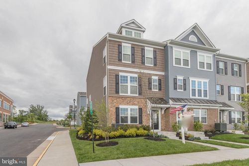7000 Mongoose Trl, GAINESVILLE, VA, 20155-3356 | Card Image