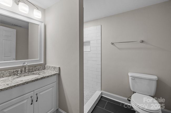 5008 Unaka Ave, House other with 3 bedrooms, 2 bathrooms and null parking in Charlotte NC | Image 17