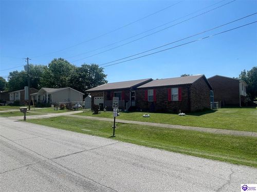 100 Monroe St, Radcliff, KY, 40160-9039 | Card Image