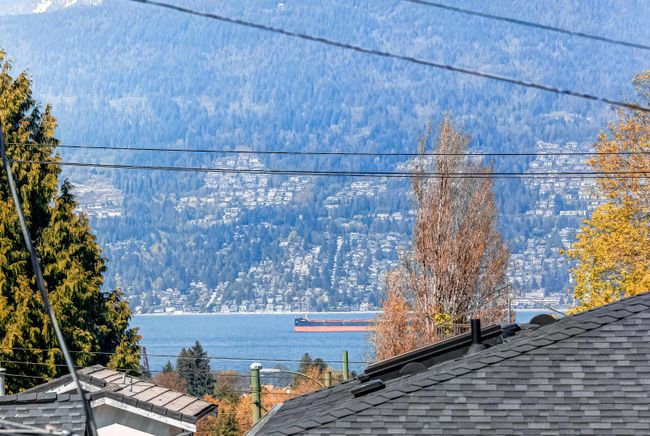 3569 W 18 Th Avenue, House other with 4 bedrooms, 4 bathrooms and 4 parking in Vancouver BC | Image 3