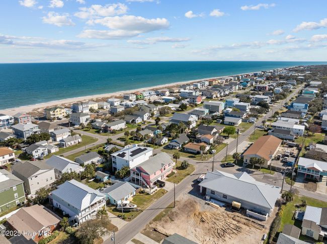 333 Fourth Ave S, House other with 2 bedrooms, 2 bathrooms and null parking in Kure Beach NC | Image 39