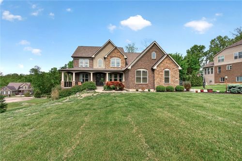 7385 Silver Lake Dr, Waynesville, OH, 45068-1119 | Card Image