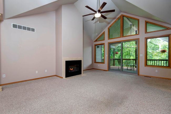Main Living Room | Image 13