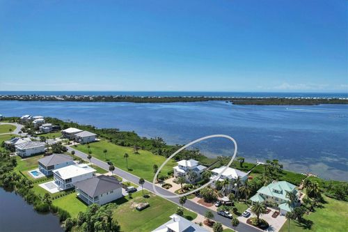 9801 Eagle Preserve Dr, ENGLEWOOD, FL, 34224-8975 | Card Image
