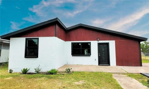 3903 E Lopez Dr, Edinburg, TX, 78542-6409 | Card Image