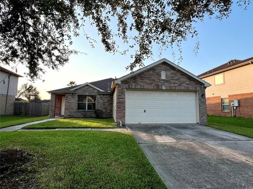 16750 Bending Creek Ln, Friendswood, TX, 77546-6186 | Card Image