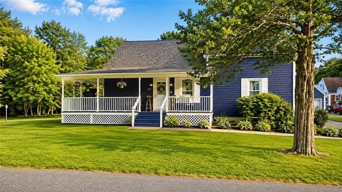 424 Buxton St, North Smithfield, RI, 02896-7623 | Card Image
