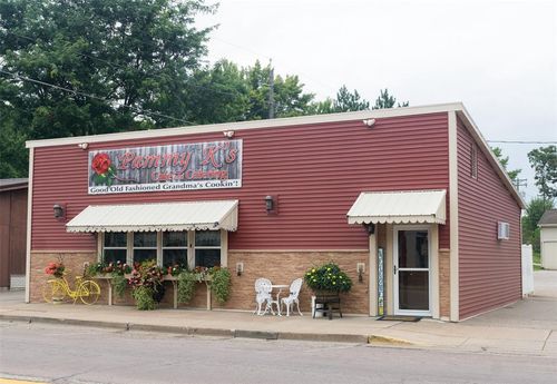 26126 W Mondovi St, ELEVA, WI, 54738-5300 | Card Image