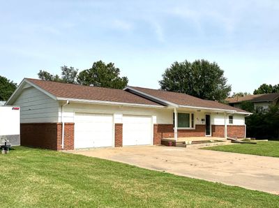 421 S Springfield, House other with 4 bedrooms, 2 bathrooms and null parking in Anthony KS | Image 1