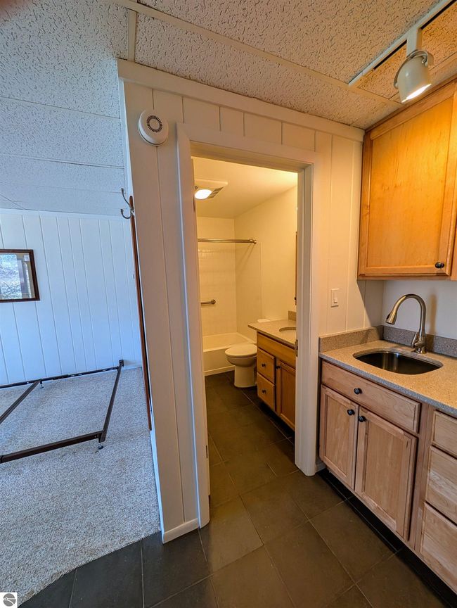 669 - 5712 Shanty Creek Rd, House other with 1 bedrooms, 1 bathrooms and null parking in Bellaire MI | Image 9
