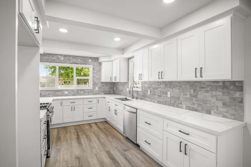 820 Lincoln St, Winters, CA, 95694-1506 | Card Image