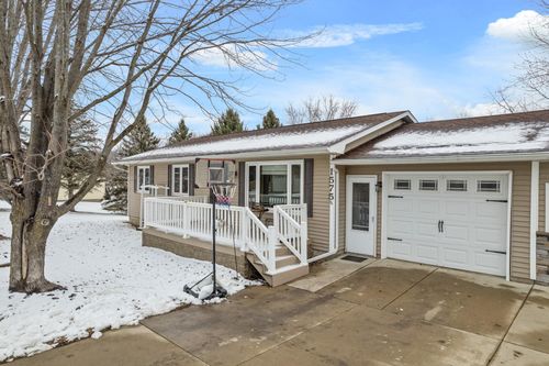 1575 N Hillview Dr, Buffalo City, WI, 54622-7070 | Card Image