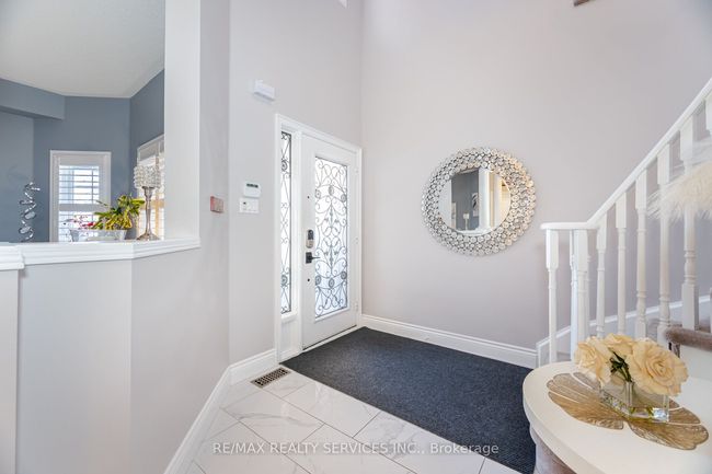 37 Baybrook Rd, House other with 6 bedrooms, 4 bathrooms and 4 parking in Brampton ON | Image 7