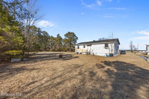 270 Smith Creek Rd, Bayboro, NC, 28515-6004 | Card Image
