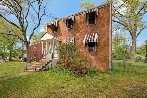 3518 Longfellow St, HYATTSVILLE, MD, 20782-3845 | Card Image