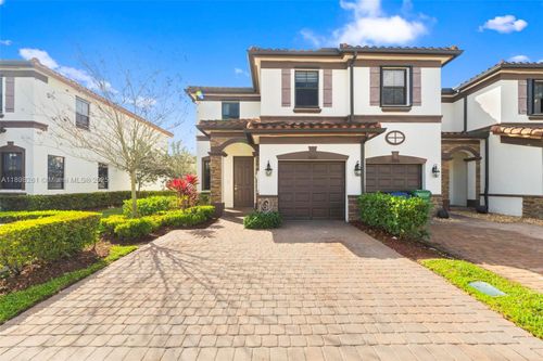 9000-9000 Nw 183rd St, Hialeah, FL, 33018-6569 | Card Image