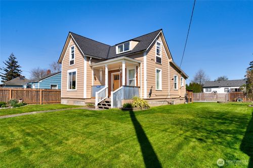 18447 Lincoln St, Mount Vernon, WA, 98273-3181 | Card Image