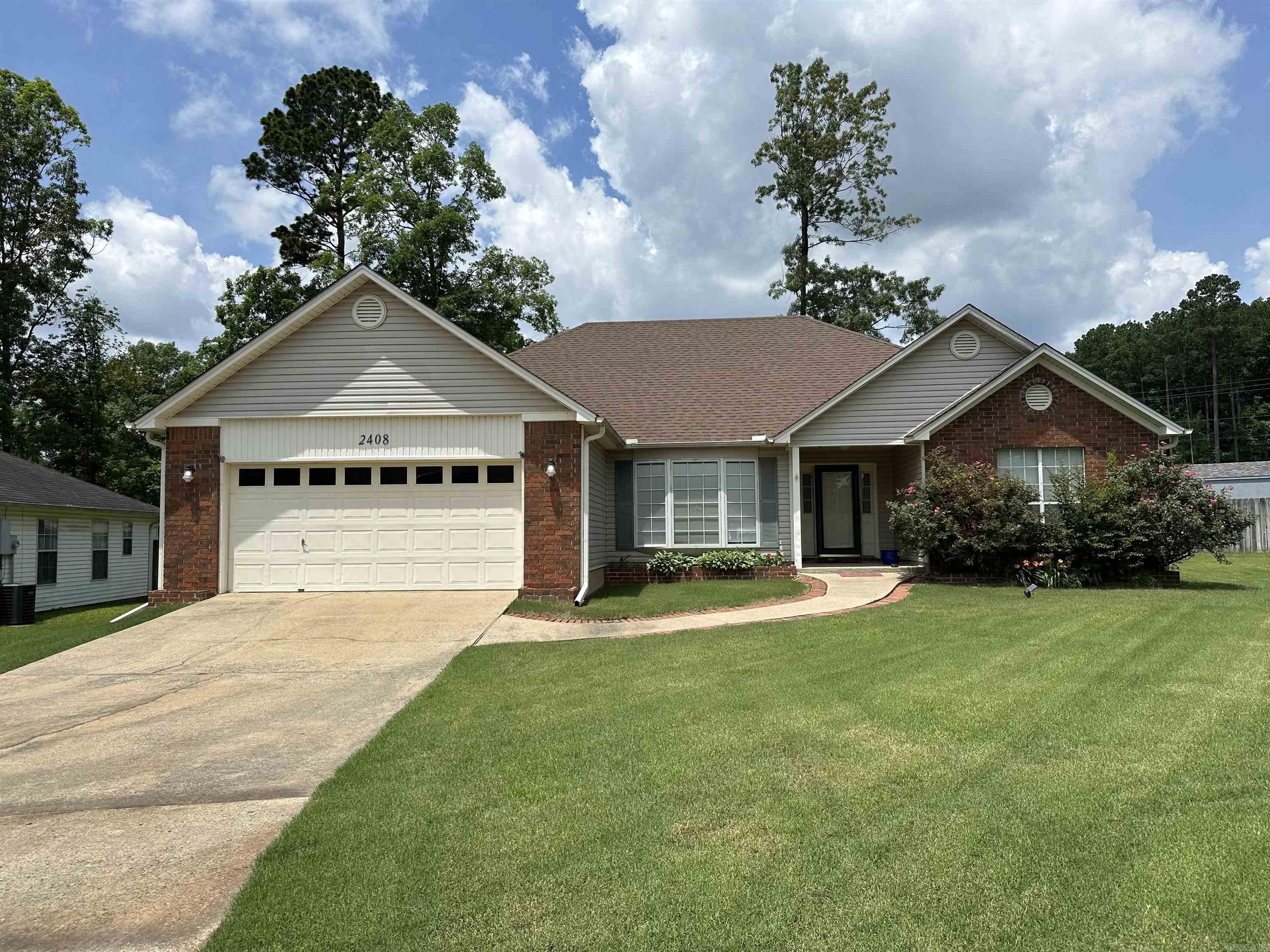 Cherry Creek Cir, Bryant, AR 72022