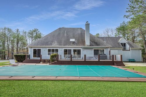 26 Lakeside Ln, Westhampton, NY, 11977-1239 | Card Image