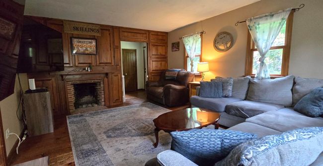 371 Baker Rd, House other with 4 bedrooms, 3 bathrooms and null parking in Henniker NH | Image 10