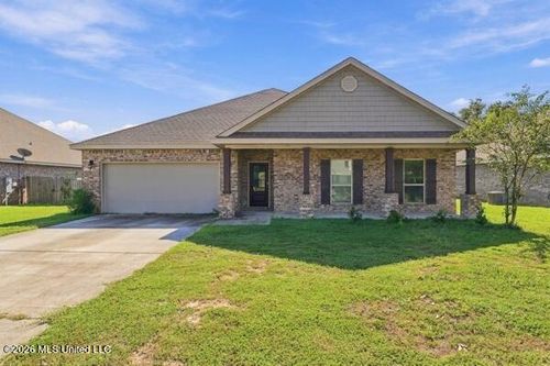 116 Oyster Catcher Cv, Ocean Springs, MS, 39564-4646 | Card Image