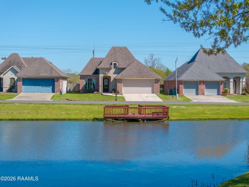 208 Overbrook Dr, Broussard, LA, 70518-4985 | Card Image