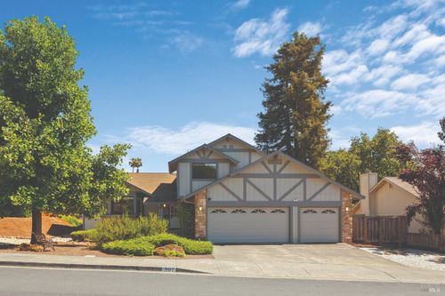 397 Baile De Ciervos, Santa Rosa, CA, 95403-1300 | Card Image