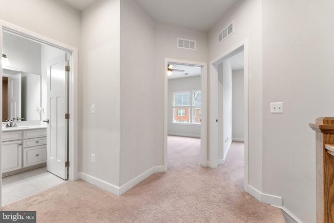 7769 Blackburn Ridge Dr, Townhouse with 4 bedrooms, 4 bathrooms and null parking in MANASSAS VA | Image 39