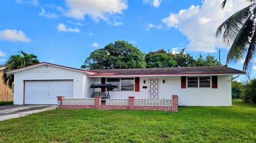 941 Sw 64th Pkwy, Pembroke Pines, FL, 33023 | Card Image