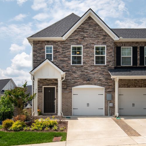 2712 Gossett Trl, Nashville, TN, 37221-2626 | Card Image
