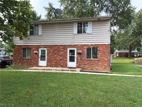 4426 Cherryhurst Drive, Stow, OH, 44224 | Card Image