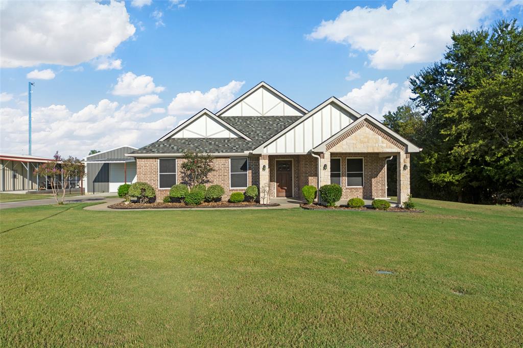 Lester Burt Rd, Farmersville, TX 75442