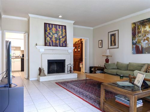 apt-299-2100 Tanglewilde St, Houston, TX, 77063-1212 | Card Image