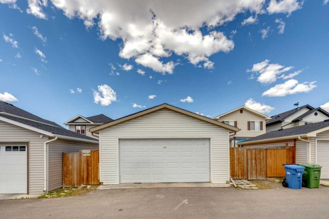 803 Taradale Dr Ne, House detached with 4 bedrooms, 3 bathrooms and 3 parking in Calgary AB | Image 35