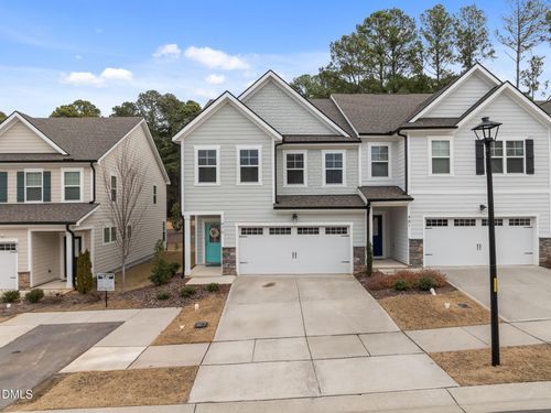479 Clark Creek Ln, Cary, NC, 27519-4518 | Card Image