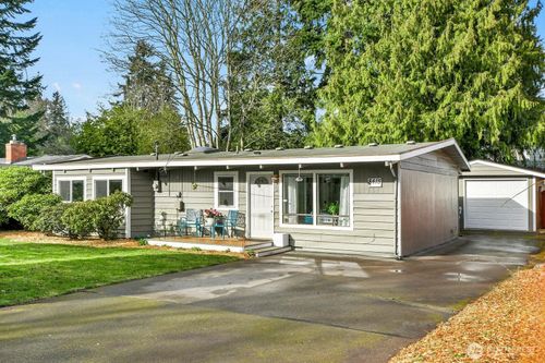 8415 238th Street Sw, Edmonds, WA, 98026 | Card Image
