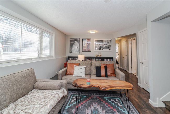 21.Family Room.jpg | Image 20
