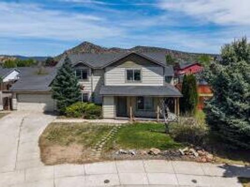 648 Ne Cougar Loop, Prineville, OR, 97754-9367 | Card Image